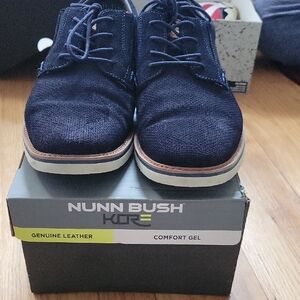 Nunn Bush Men's Dark Blue Oxfords